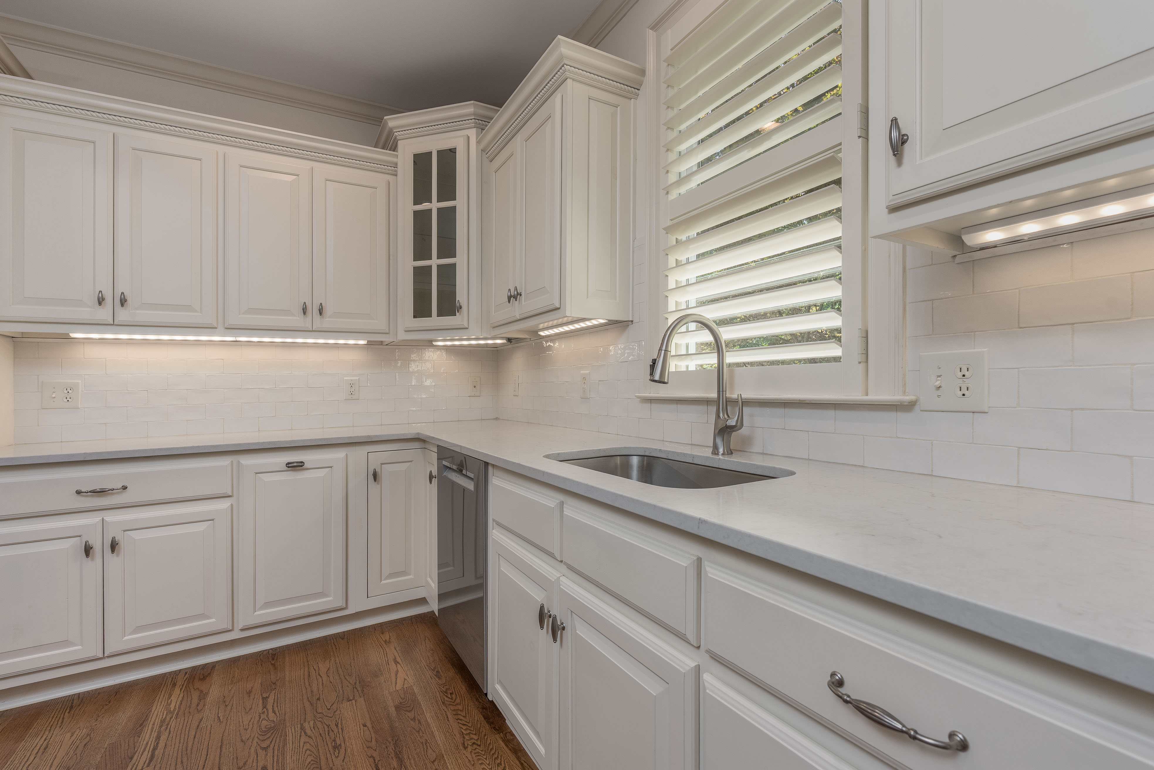 1050 Dejarnet Place image 15